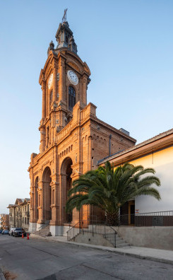 Reconstrucción Iglesia San Francisco Cerro Barón